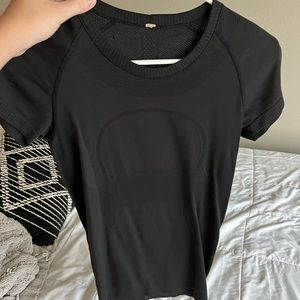 Lululemon Short Sleeve Top